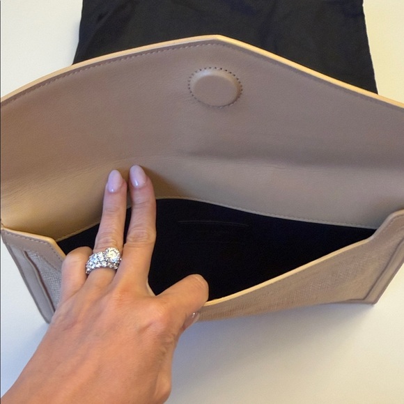 Yves Saint Laurent Uptown Clutch Raffia - Picture 8 of 9